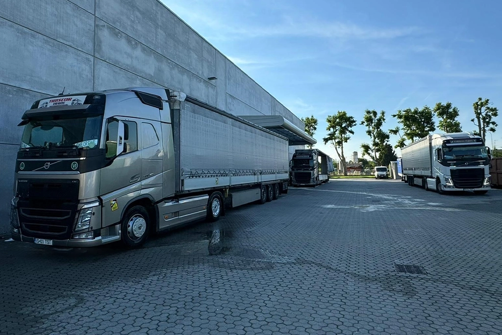 O mica parte din flota de transport a companiei Timscor Trans